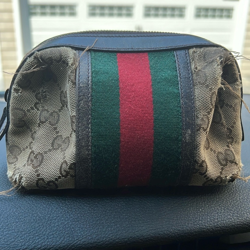 Gucci cosmetic bag